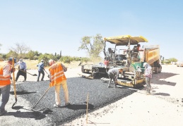 Pancarlı’da yeni açılan yollar asfaltlanıyor