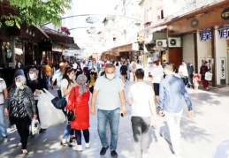 Pandemi kuralına uymayan 923 kişiye ceza