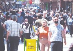 Pandemi kuralları yine hiçe sayıldı