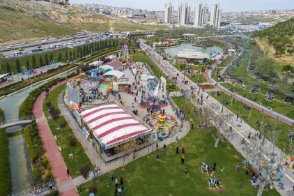 Parklar yaza hazır