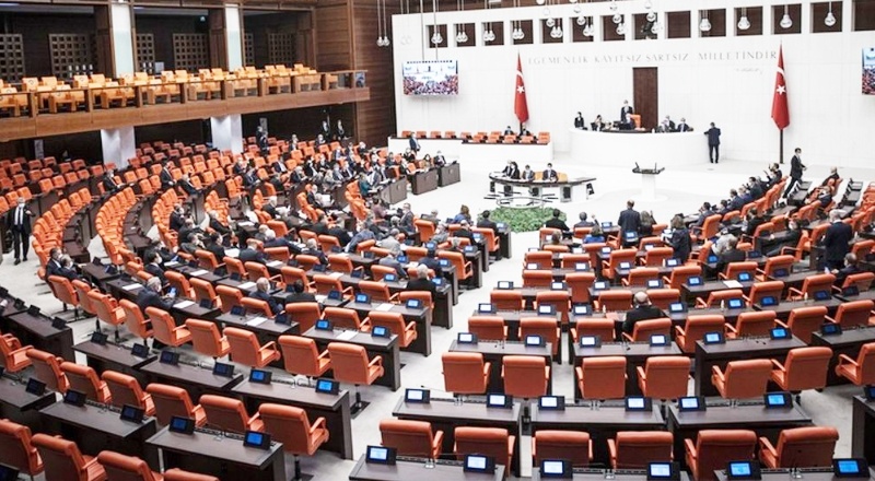 Parlamentodaki partiler, seçim yasası değişikliğini nasıl görüyor?