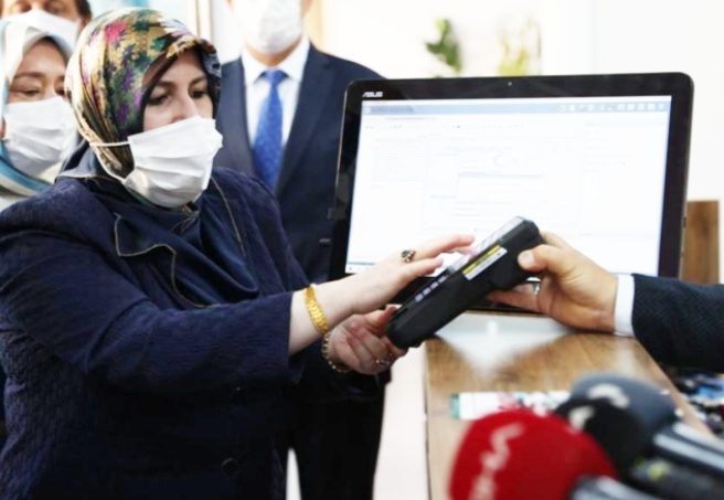 Parmak izi ile kimlik doğrulama sistemi geliyor