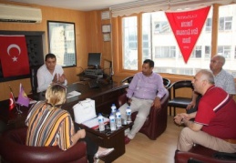Pasaj esnafının sorunlarını dinledi
