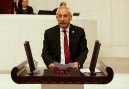 “Pasajlardaki esnaf kan ağlıyor”
