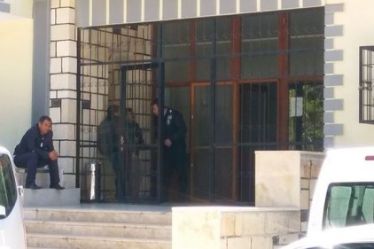 Patlayan su borusu için çukur açtı, çocuğuna mezar oldu
