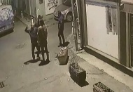 Patronunun işçisini döverek öldürdüğü anlar kamerada