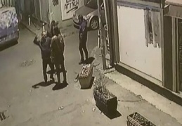 Patronunun işçisini döverek öldürdüğü anlar kamerada