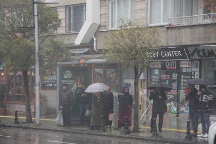 Pazara yağış geliyor