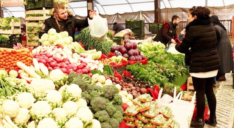 Pazarda tane hesabı başladı: Bir salatalık 5 TL, bir domates 2,63 TL