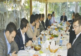 Pazarlar kayıyor, müşteri beklentileri kayıyor, sermaye çok hızlı kayıyor