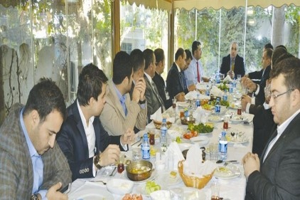 Pazarlar kayıyor, müşteri beklentileri kayıyor, sermaye çok hızlı kayıyor