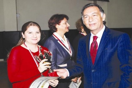 Peçiç şampiyonları ödüllendirildi