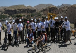 Pedallar Hasankeyf için döndü 