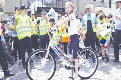 Pedallar sağlıklı yaşam için çevrildi