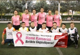 Pembe formayla farkındalık maçı 