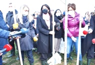 Pervin Buldan, Dilek İmamoğlu ve eşinin daveti üzerine açılışa katıldı