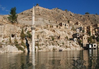 Petrol Bakanı Rumkale'de otel yapmayı planlıyor