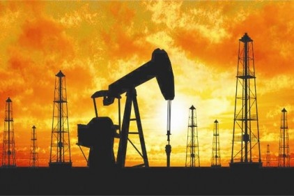 Petrol fiyatlarındaki düşmenin nedeni ABD&#039;nin Rusya ve İran politikası