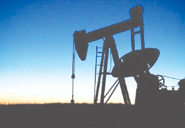 Petrol rezervlerinin azalması fiyatları 74 dolara çıkarabilir