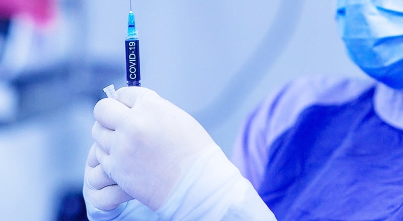 Pfizer: Üçüncü doz aşı Omicron'a karşı umut vaat ediyor