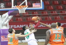 Pınar Karşıyaka, Banvit'i 89-64 mağlup ederek finale çıktı