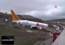 Pistten çıkan uçağın enkazı günün ilk ışıklarıyla görüntülendi