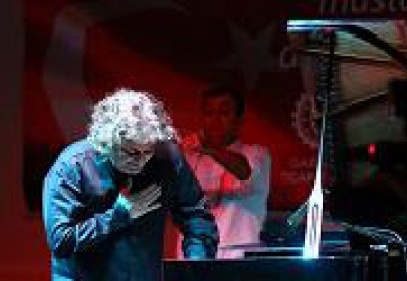 Piyanist Tuluyhan Uğurlu Gaziantep'te konser verdi