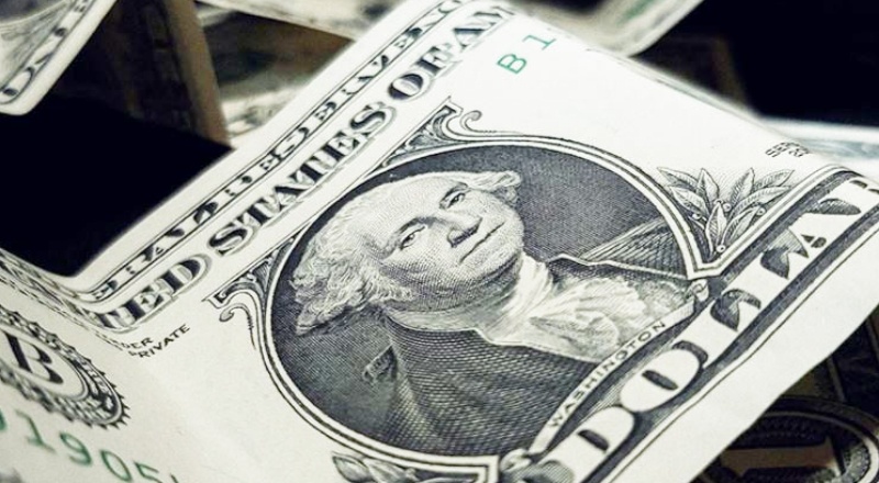 Piyasalarda endişeli bekleyiş dolarda risk unsuru artıyor