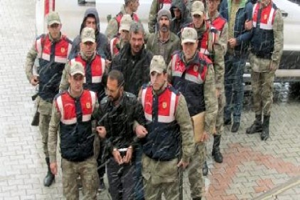 PKK propagandası iddiasıyla gözaltına alınan 10 kişi serbest bırakıldı
