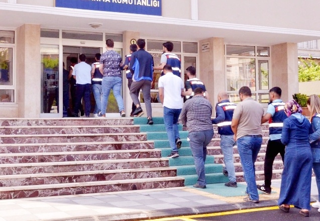 PKK'ya finans sağlayan şüphelilere operasyon: 10 gözaltı