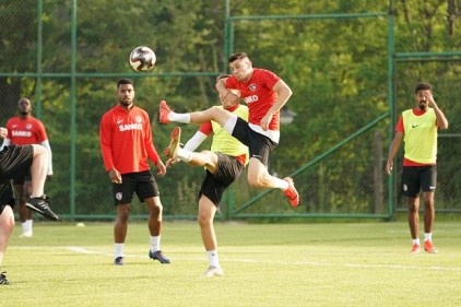 Play-off&#8217;a sıkı hazırlanıyorlar