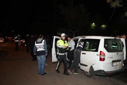 Polis, 1078 personel ve 81 ekip ile dev operasyon yaptı