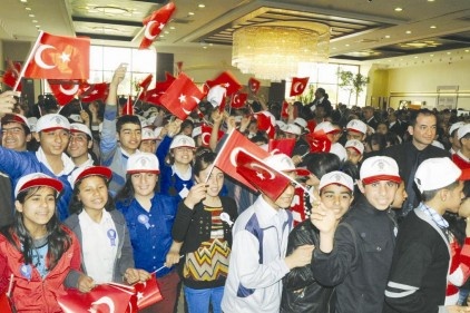 &#8220;Polis Amca İle Buluşuyoruz, 10 Nisanı Kutluyoruz&#8221;