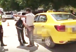 Polis, okul çevrelerinde denetim yaptı