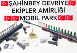 Polis uyuşturucu satıcılarına göz açtırmıyor