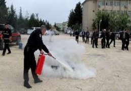 Polise yangın eğitimi verildi