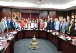 Polisgücü kadın ve erkek hokey takımları GTO’yu ziyaret etti