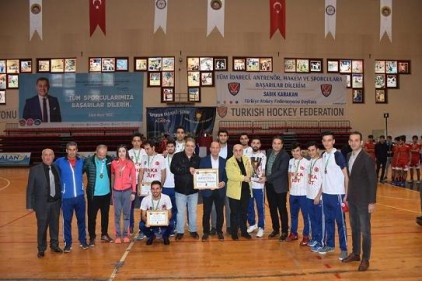 Polisgücü, üç Avrupa, üç Türkiye Süper Ligi kupasını Gaziantep&#8217;e kazandırdı