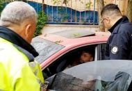 Polisin uyandırdığı sürücü olan biteni anlamaya çalıştı