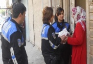 Polislerden kurban yardımı