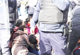 Polisten gözaltındaki öğrenciye saldırı: Devletin polisine kaşlarını çatamazsın, seni buraya gömerim