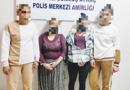 Polisten kaçarken çaldıkları parayı etrafa saçan 4 şüpheli yakalandı