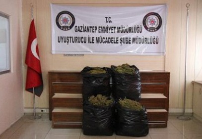 Polisten uyuşturucu tacirlerine büyük darbe