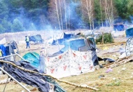 Polonya-Belarus sınırı: Mülteciler kampı boşalttı