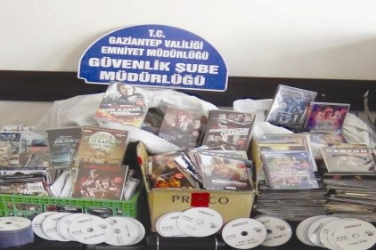 Porno CD&#8217;leri ele geçirildi