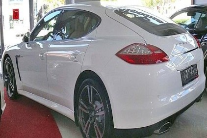 Porsche&#8217;nin az yakanı geldi