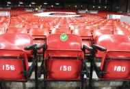 Premier Lig’de yeni sezonda maçlara aşı olan seyirciler alınacak