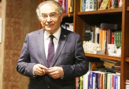Prof. Dr. Nevzat Tarhan: “Benlik duygusunun doğru şekillendirilmesi önemli”