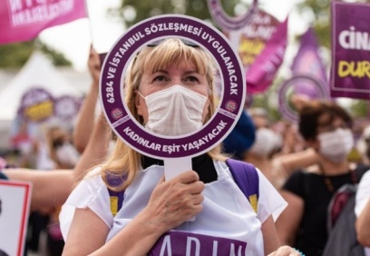 Prof. Dr. Sözüer, Anayasa'yı hatırlattı: İstanbul Sözleşmesi yürütme tasarrufuyla feshedilemez