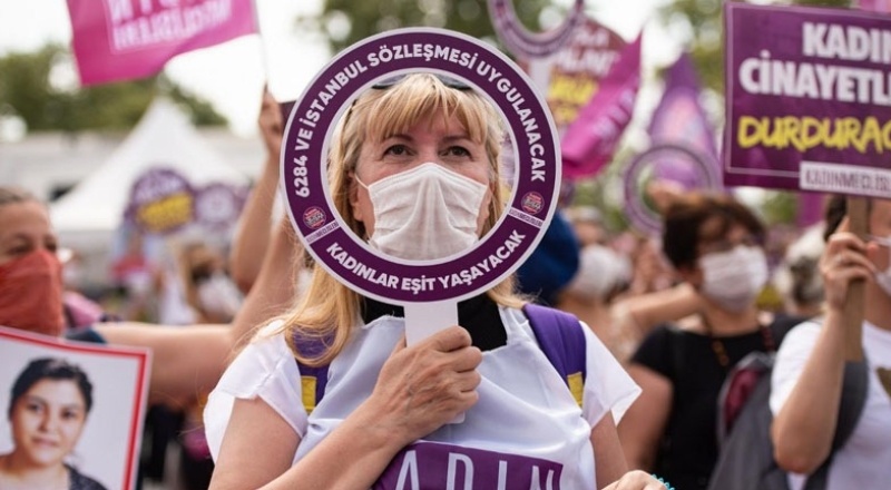 Prof. Dr. Sözüer, Anayasa'yı hatırlattı: İstanbul Sözleşmesi yürütme tasarrufuyla feshedilemez